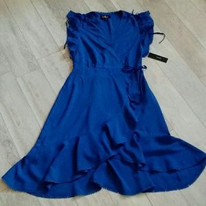 🔥NWT Adeleine Midi Wrap Dress in Royal Blue
